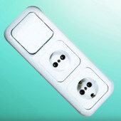 �������